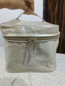 NYKAA Iridescent Cosmetic Bag