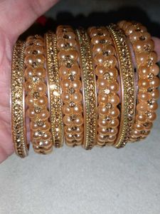8 Bangles Golden Color