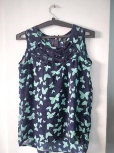 Navy Butterfly Print Sleeveless Top 🪩