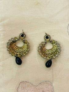 Stunning Pearl and Black Stone Earrings