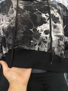 Tie-Dye Crop Hoodie