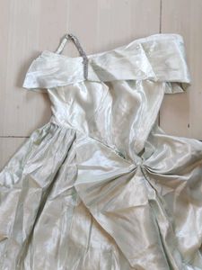Elegant Off-Shoulder Evening Gown