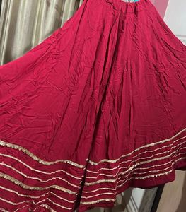 Red chaniya golden border &amp; white blouse