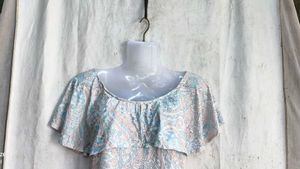 Boho Paisley Print Flutter Sleeve Top