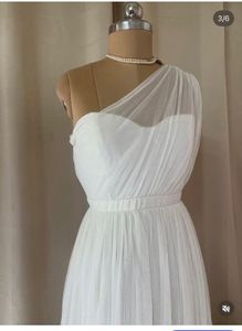 Elegant One-Shoulder Tulle Evening Gown