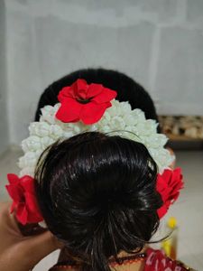Floral Hair Accessory