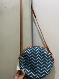 Blue Chevron Round Sling Bag