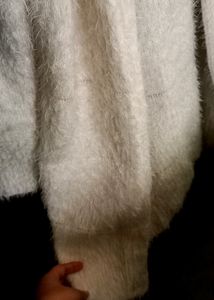 EMERALD WHITE LONG SHRUG