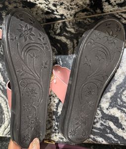 Stylish Pink Toe Ring flats