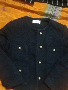 Chic Black Tweed Cropped Jacket