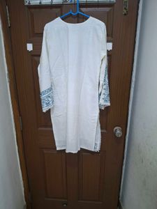 Embroidered White Kurta
