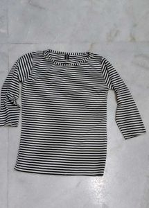 Bundle of Women's Tops and 1 stretchable pant