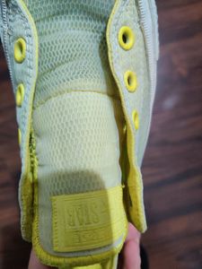 New Authentic CONVERSE  Chuck Taylor