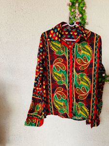 Vibrant Paisley Print Button-Up Shirt