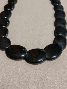 Elegant Black Oval Beaded Necklace