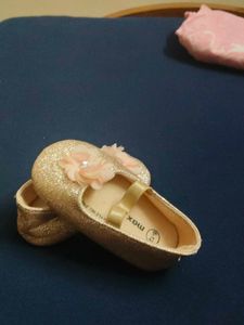 Sparkly Gold Flats⭐