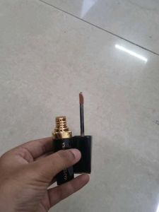 Manish Malhotra Liquid Matte Lipstick