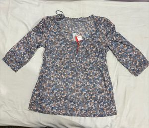 Floral Print 3/4 Sleeve Top