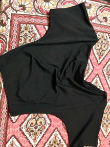 Newme (xxs)Chic Black One Shoulder Top