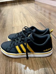 Adidas Sneaker