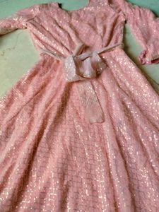 🌸✨ Pink Gown — Elegance in Every Detail ✨🌸