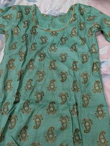Stylish Paisley Print Kurta