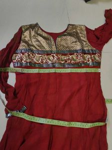 Elegant Maroon Kurta with Gold Embellishments