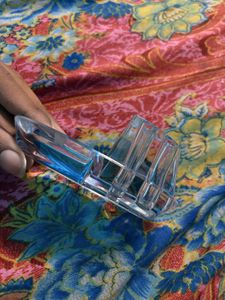 Crystal pen stand