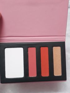 MyGlamm POPxo Makeup Collection InstaGlamm Face Kit features all your handbag essentials in an easy-to-carry, mini palette
