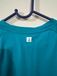 decathlon t shirt