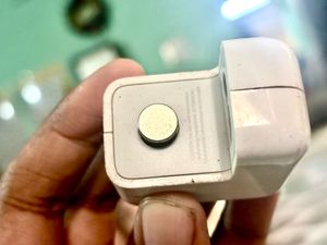 Apple 10W USB Power Adapter