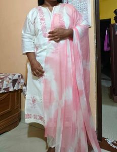 Elegant White &amp; Pink Kurta Set