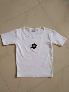 Cute Floral Applique T-Shirt