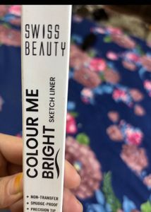 Corrector/foundation palette &amp; white eyeli