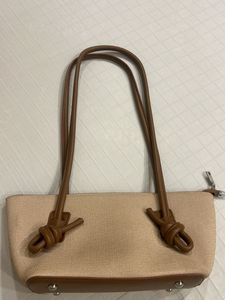 Stylish Hobo Bag with Tan Accents