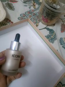 Iconic Liquid Highlighter Never Used