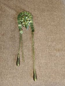 Stunning Crystal &amp; Gold Flower brooch