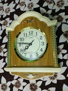 Wall Clock (Need Little Repair)