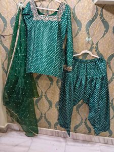 Green Polka Dot Kurta Set with Dupatta