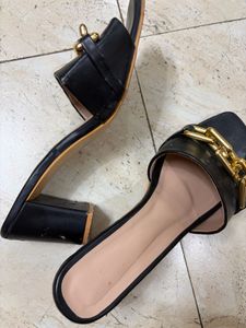 Chic Black Chain Detail Heeled Sandals