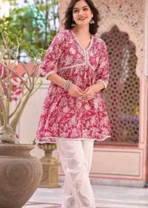 Pink Floral Kurta Set With Pajama