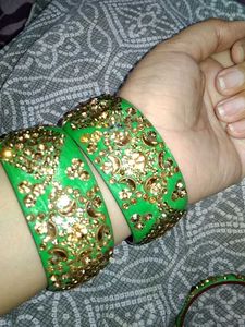 Parrot color💚 Double Bangles Set