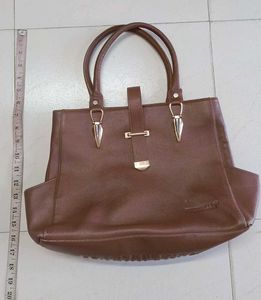 Stylish Brown Leather Bag 👜