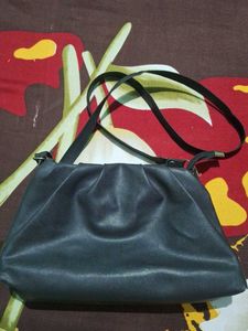 Chic Black Gathered Shoulder Bag