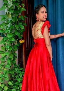 Elegant Red Skirt &amp; Golden Top