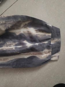 Stylish Abstract Print Puff Sleeve Top