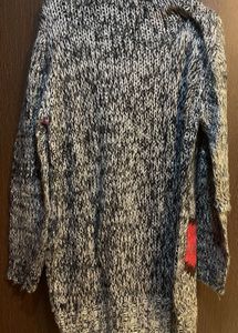 Womens Heart Design Woolen Sweater
