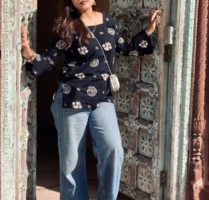 Stylish Black Printed Kurta