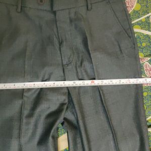 Unused men slim fit formal pant (Size 30)