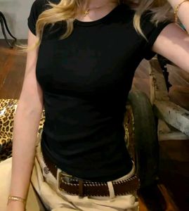 Classic Black body Fitted T-Shirt